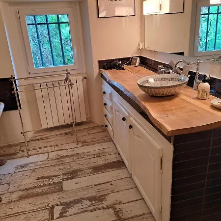 Bed & Breakfast Des Cosme Aramon