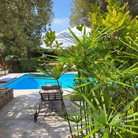 Des Cosme Bed and breakfast