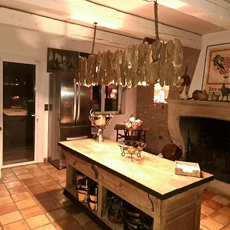 Des Cosme Bed and Breakfast Aramon