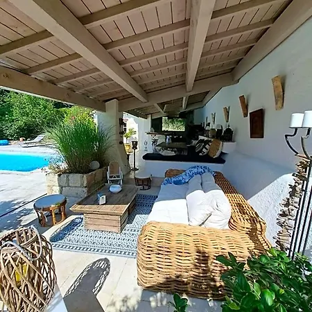 Des Cosme Aramon